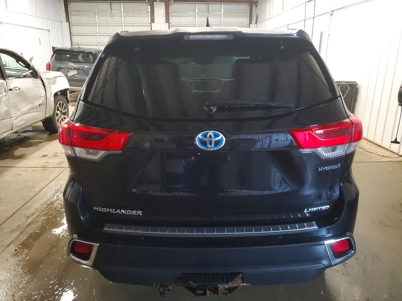 Toyota Highlander Limited Platinum