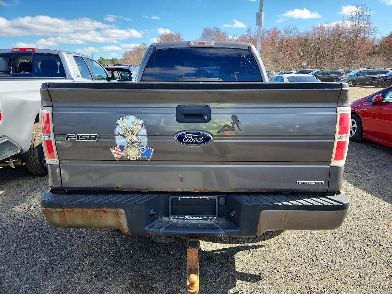 Ford F-150 Super Cab