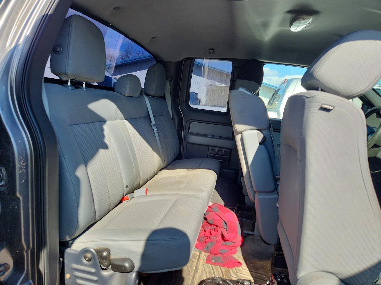 Ford F-150 Super Cab