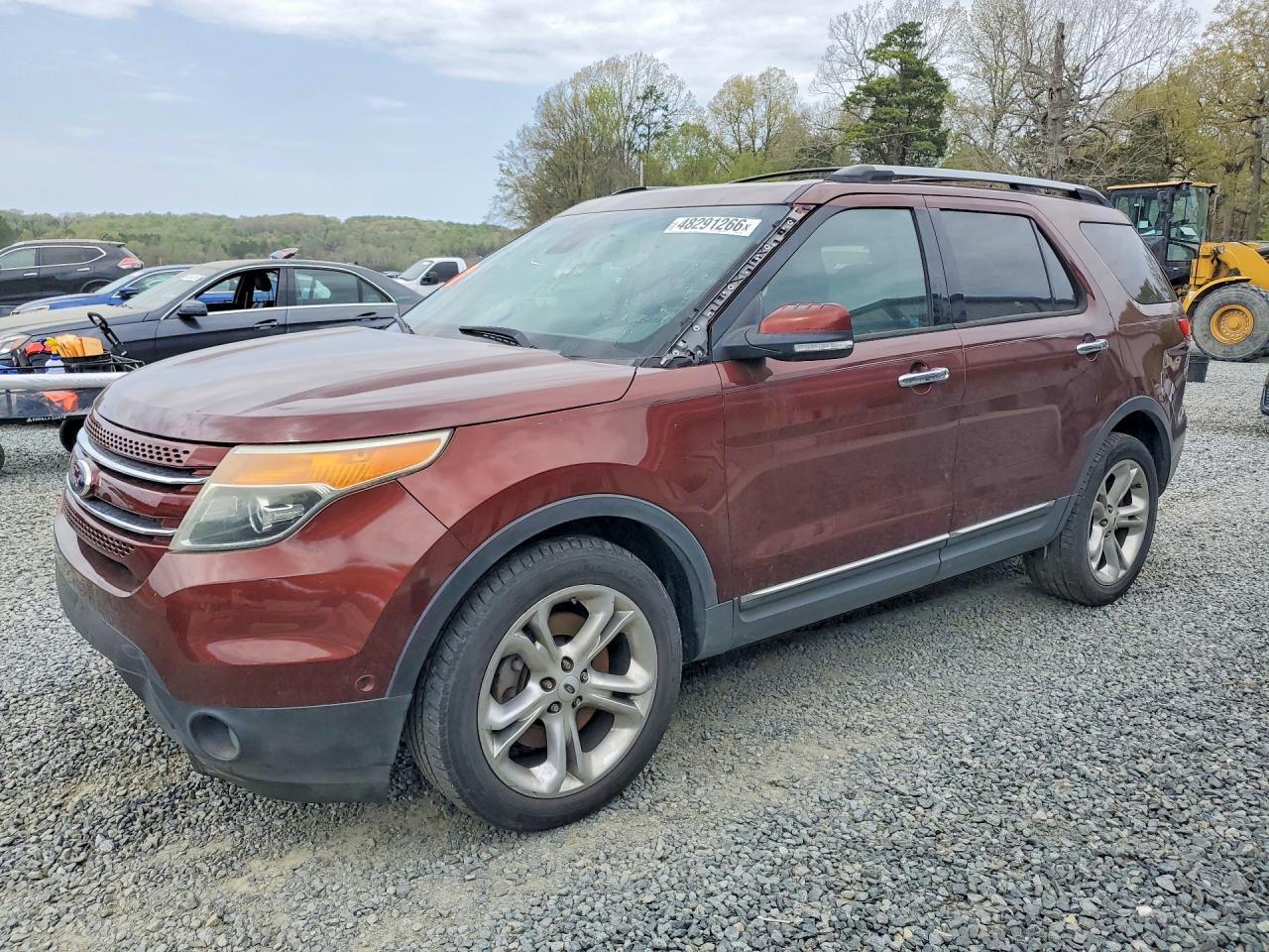 Salvage Ford Explorer Image