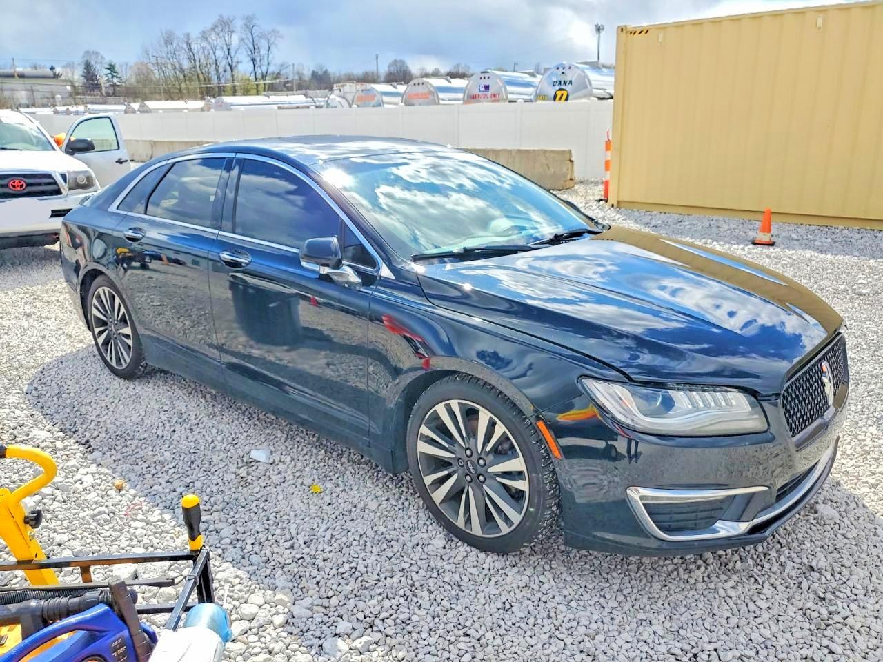 Lincoln MKZ Reserve