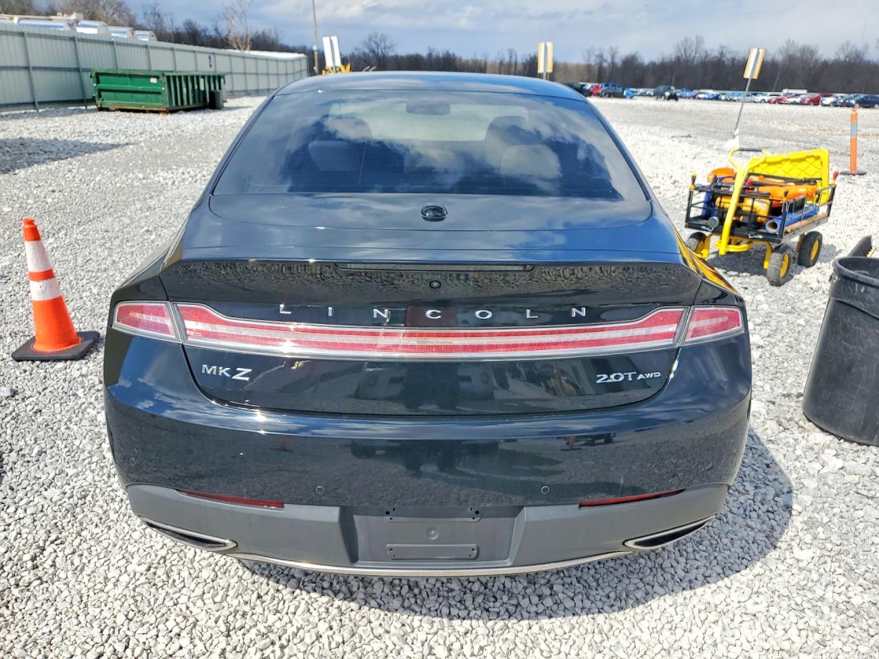 Lincoln MKZ Reserve
