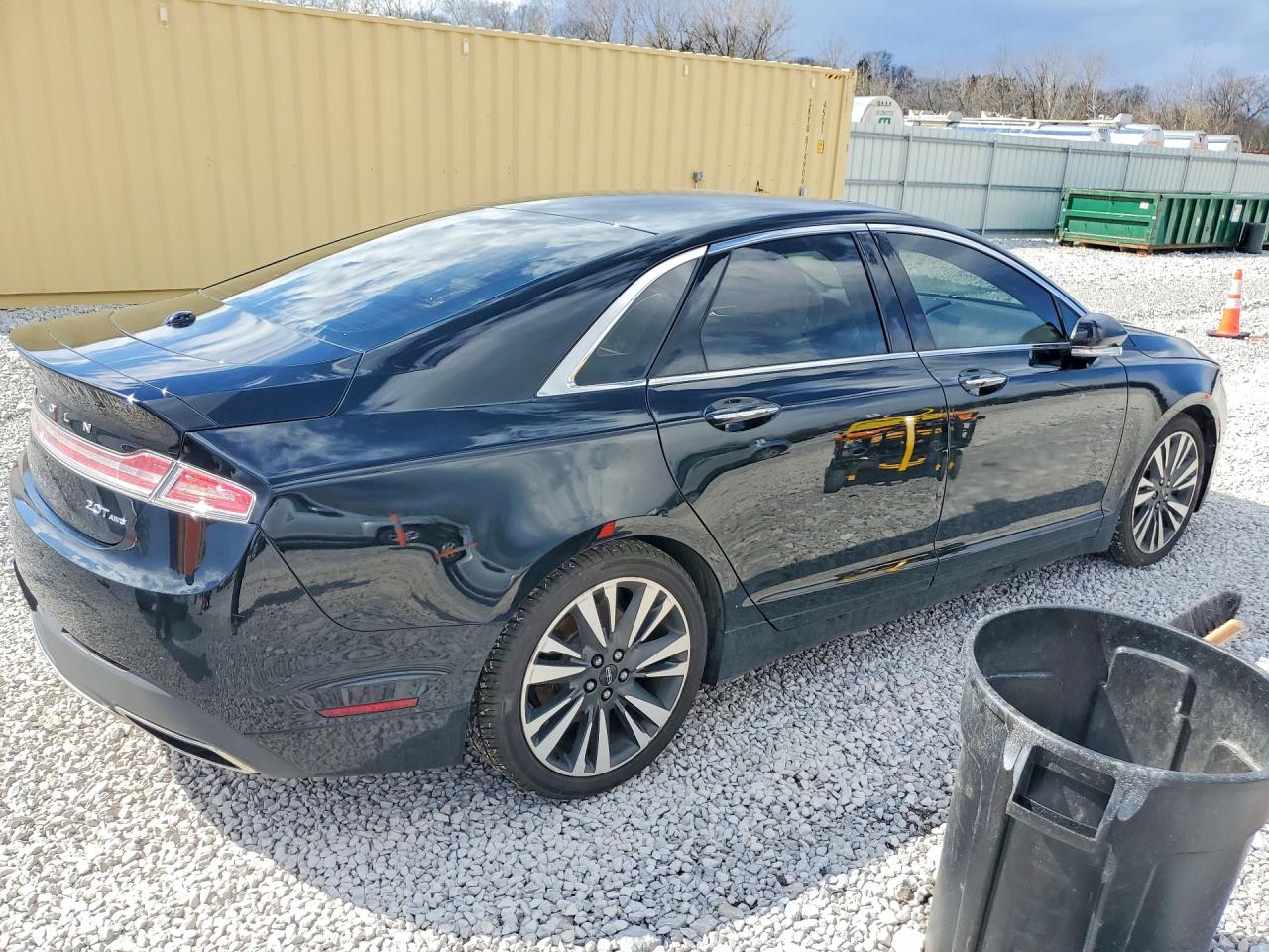 Lincoln MKZ Reserve