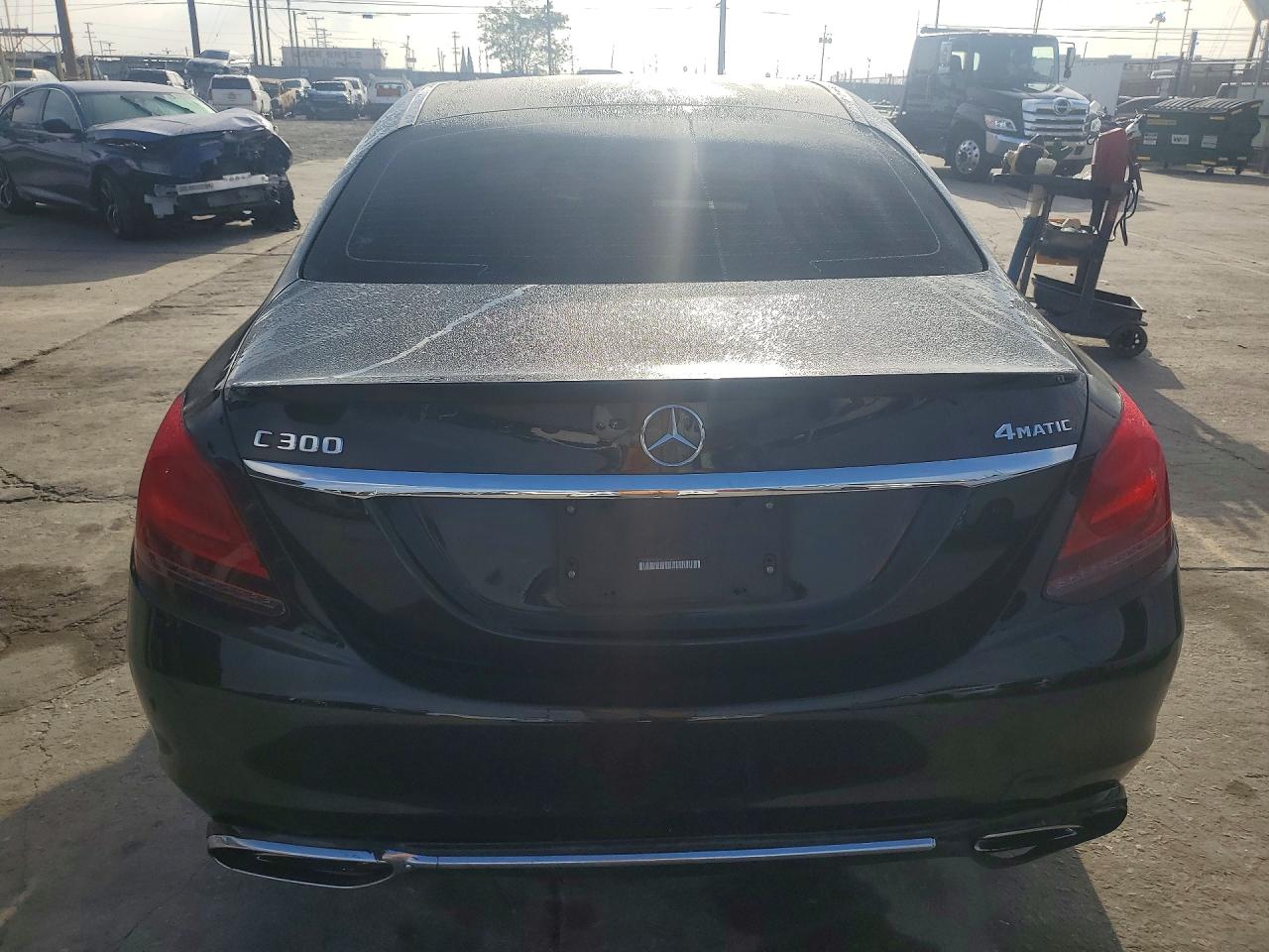 Mercedes-Benz C-Class 300 4matic