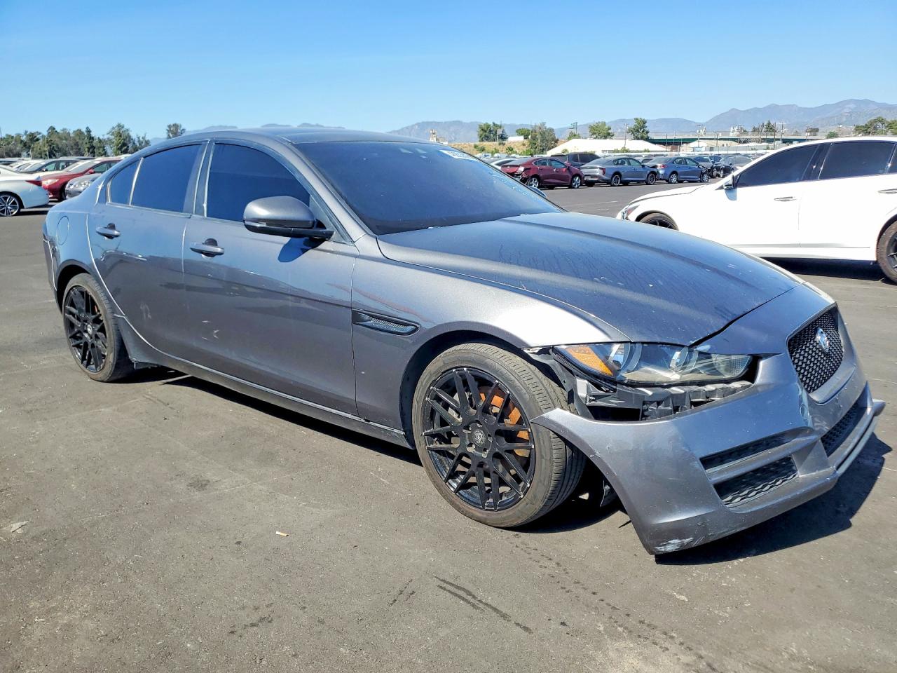 Jaguar XE Premium