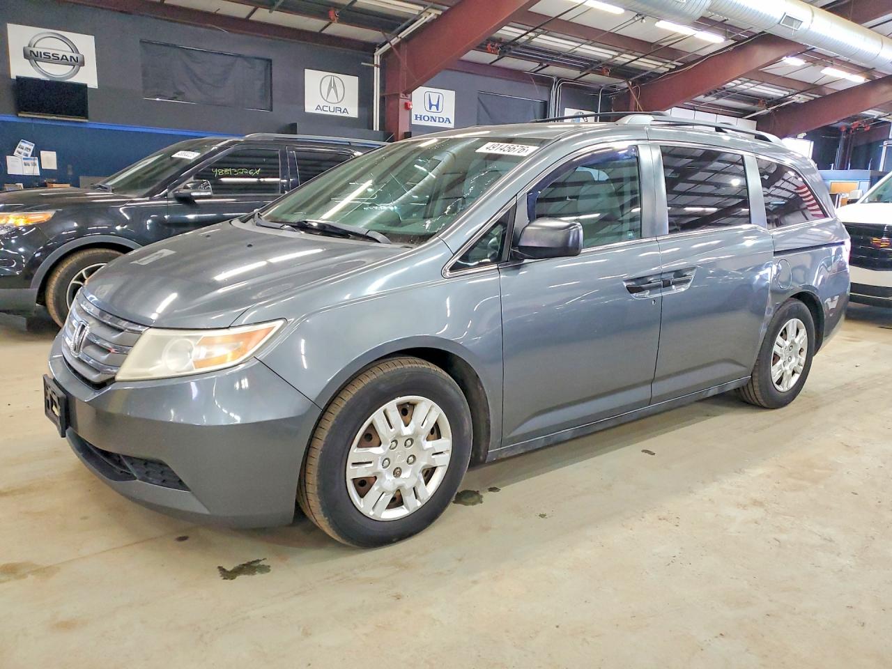 Salvage Honda Odyssey Image