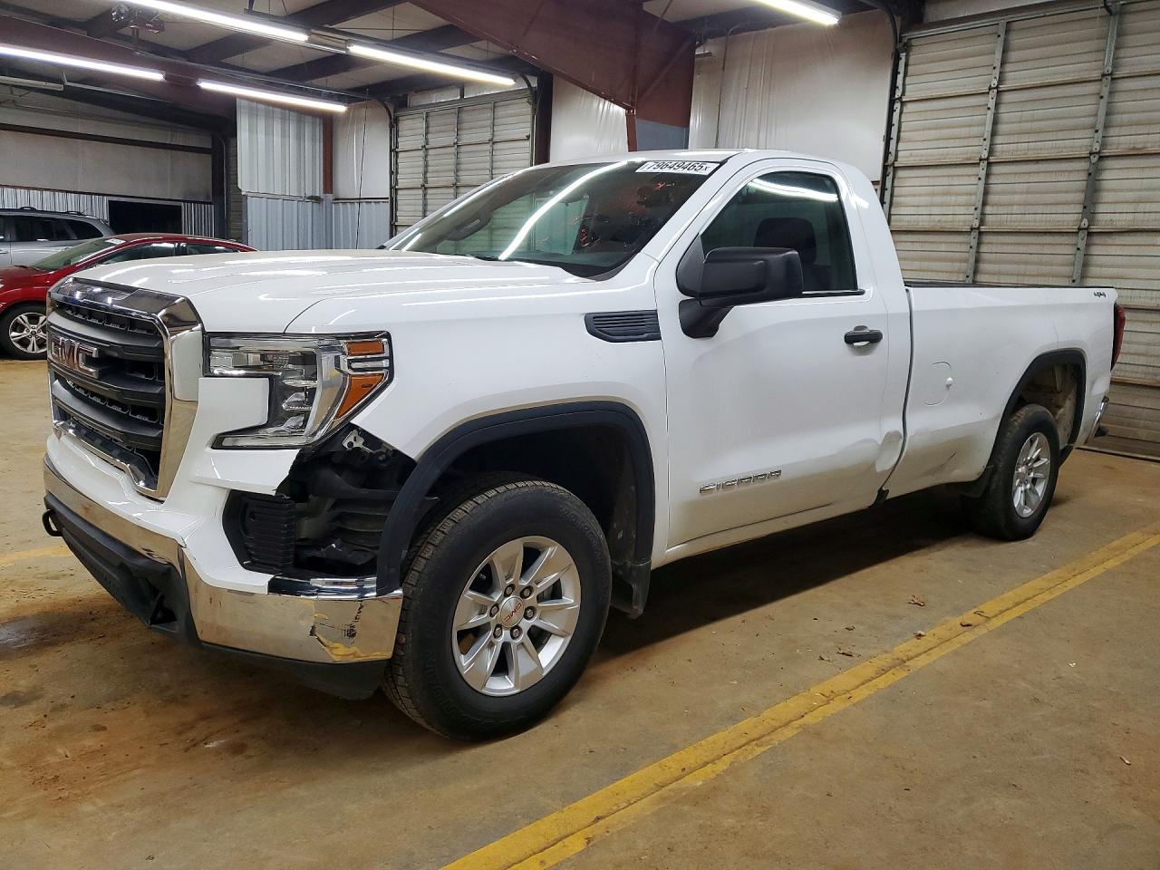 Salvage GMC Sierra Image