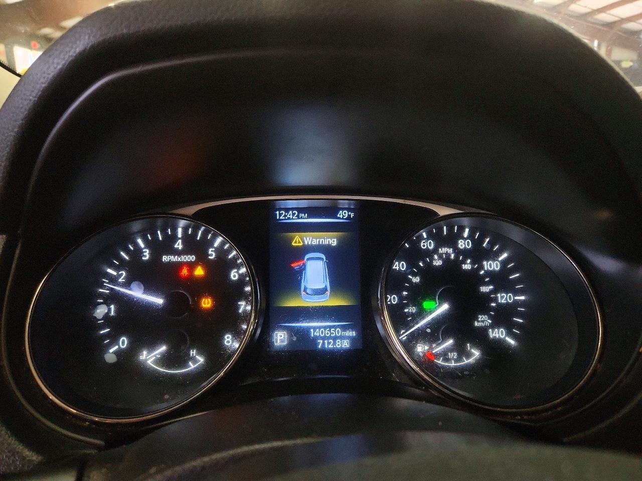 Nissan Rogue S