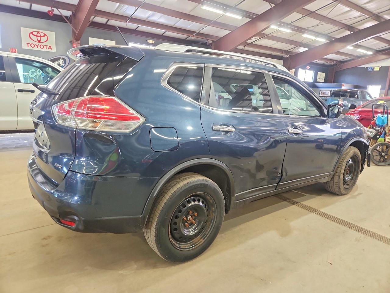 Nissan Rogue S