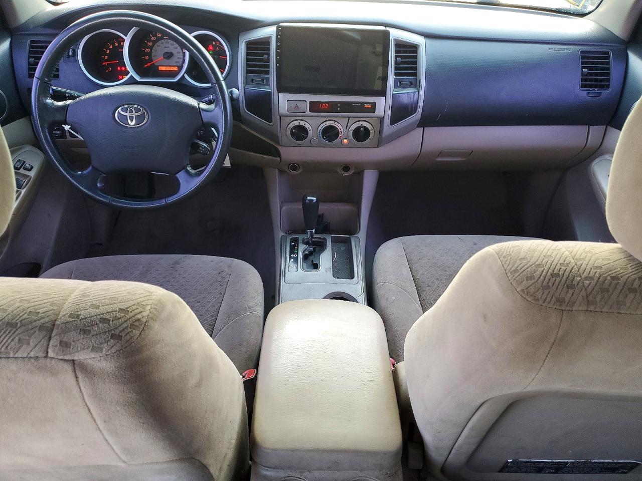 Toyota Tacoma Prerunner V6