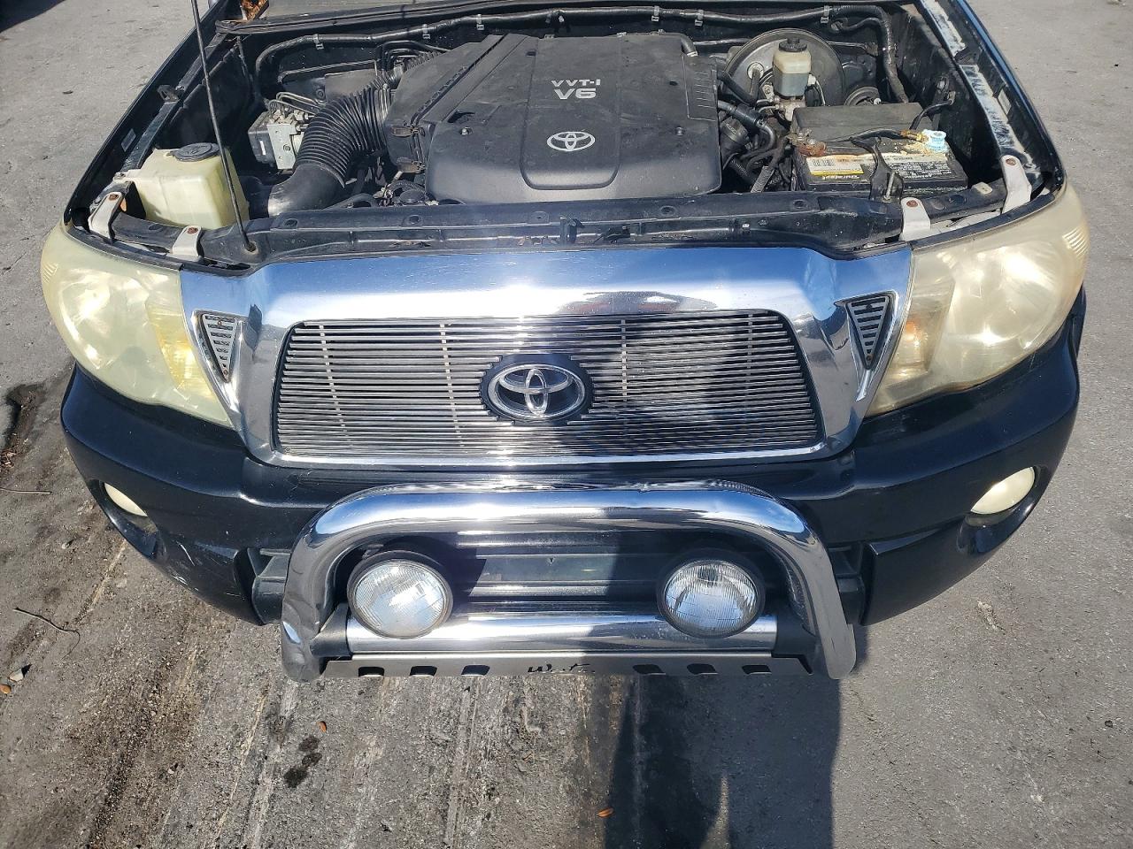 Toyota Tacoma Prerunner V6