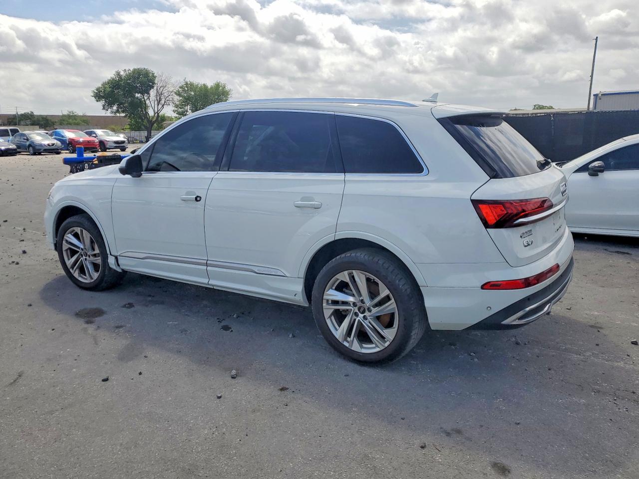 Audi Q7 Premium Plus