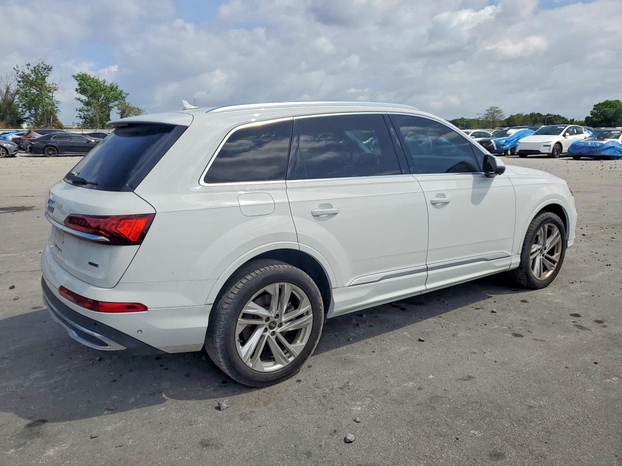Audi Q7 Premium Plus