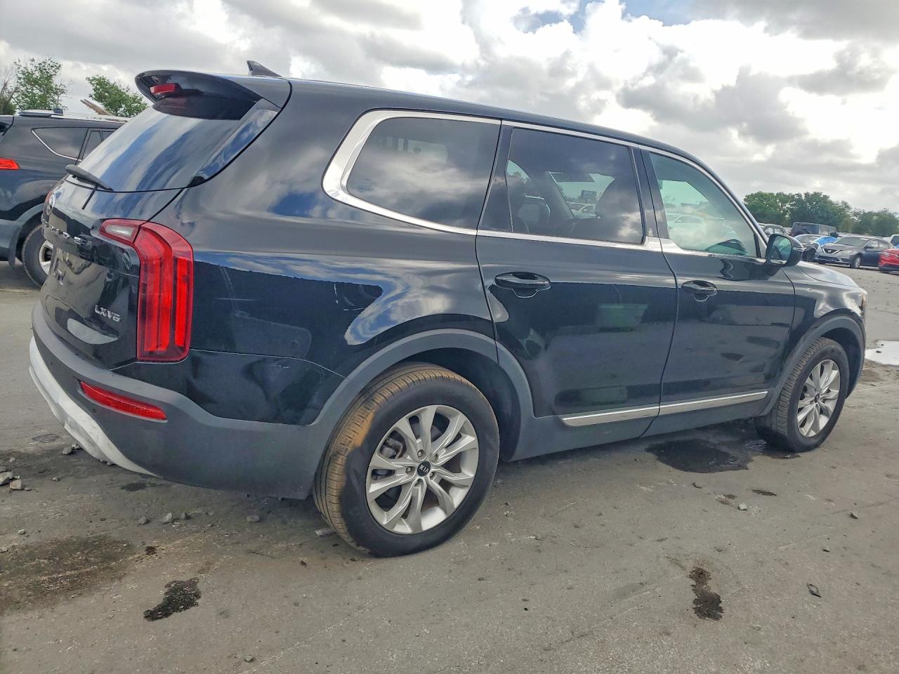 Kia Telluride Lx