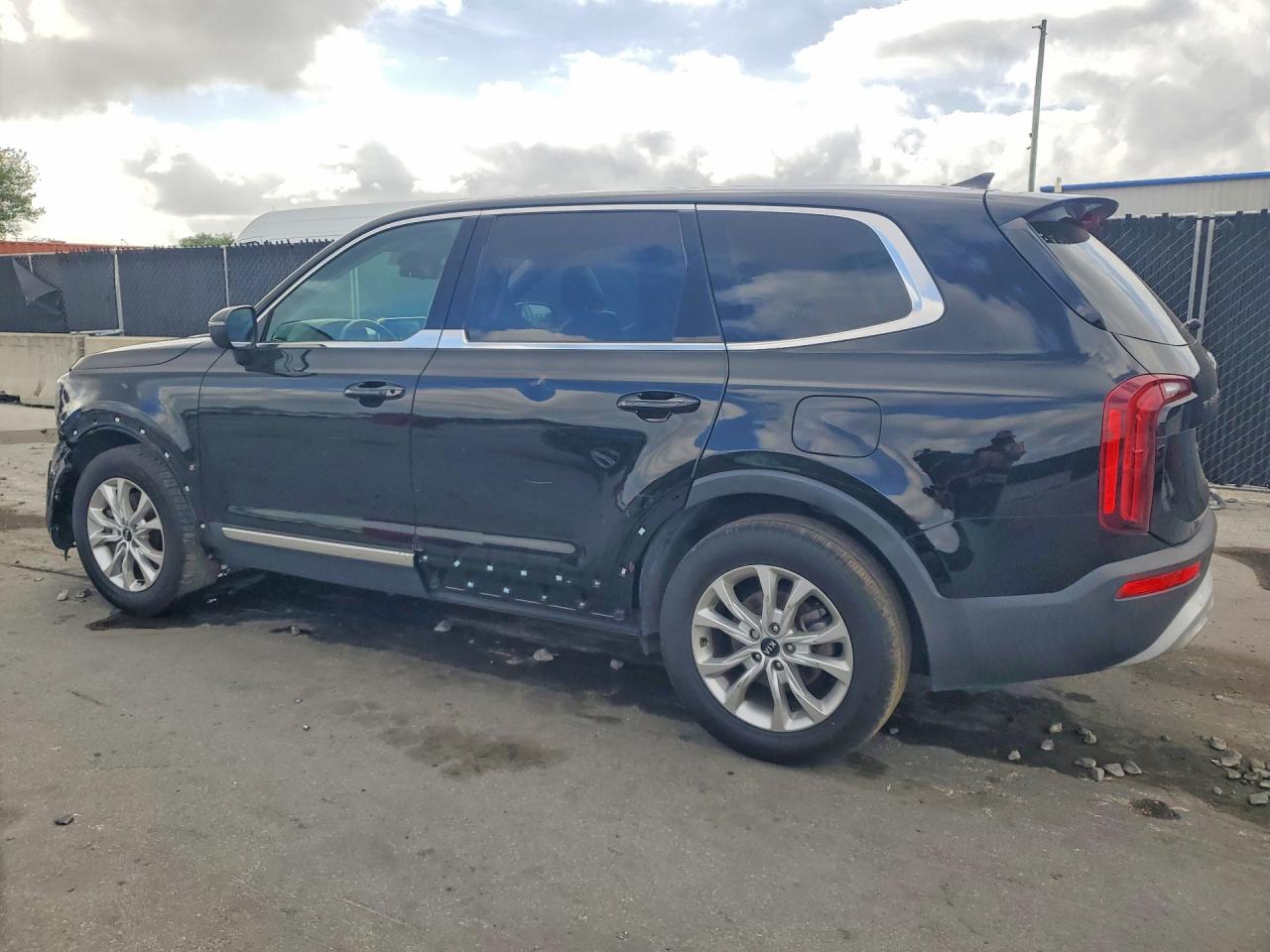 Kia Telluride Lx