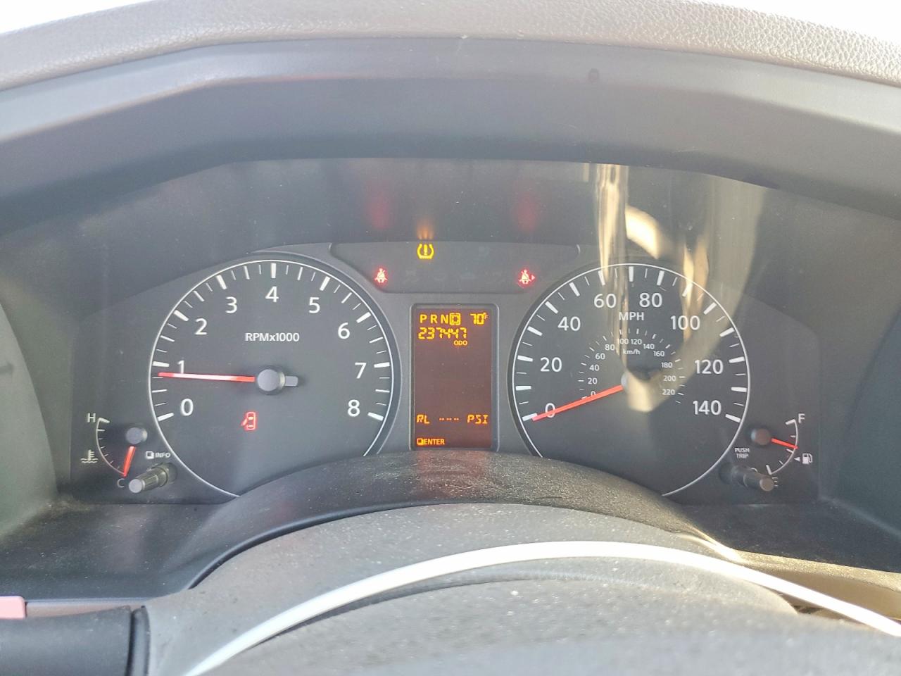 Nissan Nv