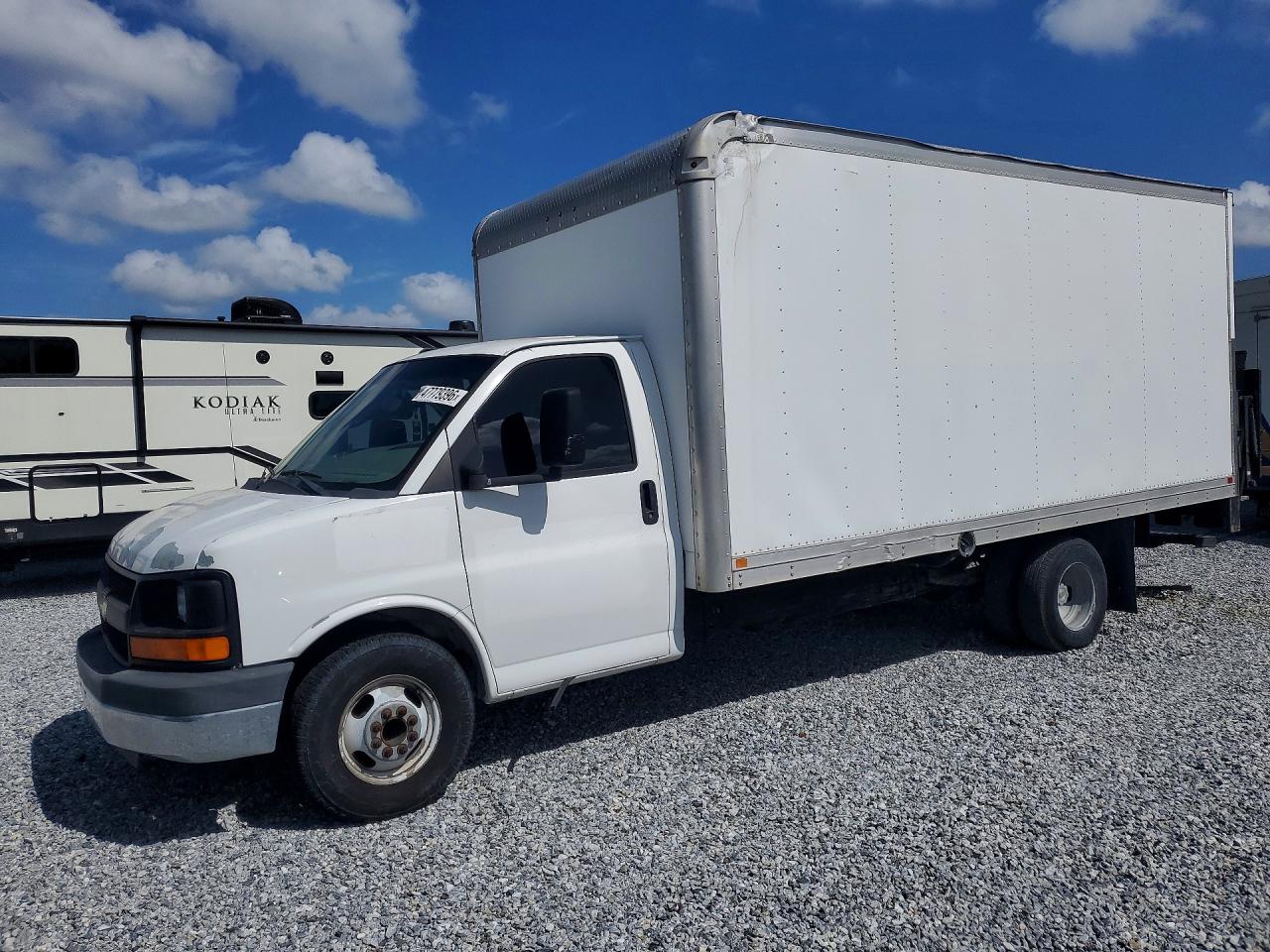Salvage Chevrolet Express Image