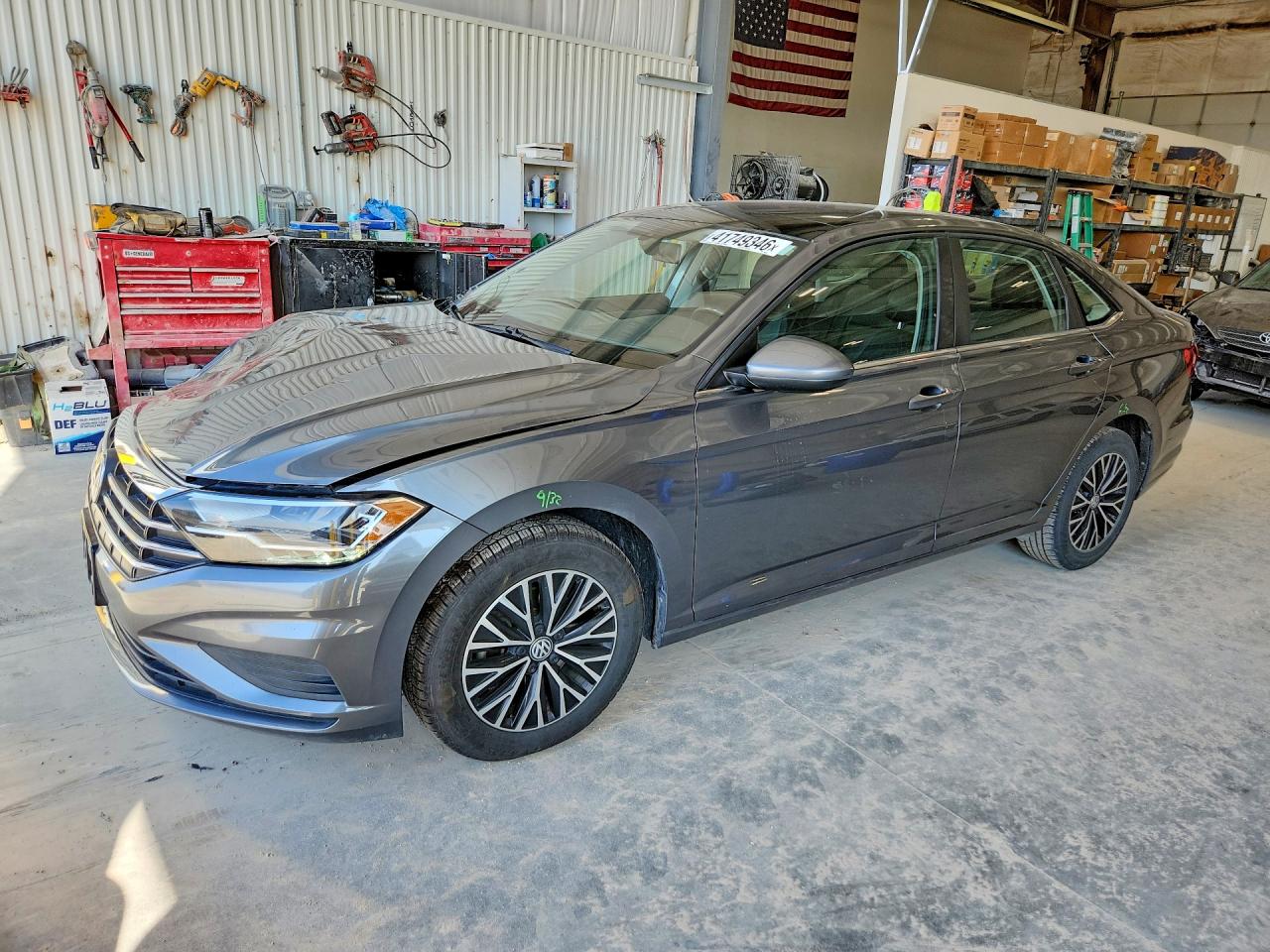 Salvage Volkswagen Jetta Image