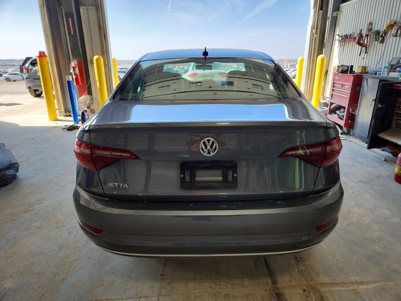 Volkswagen Jetta S