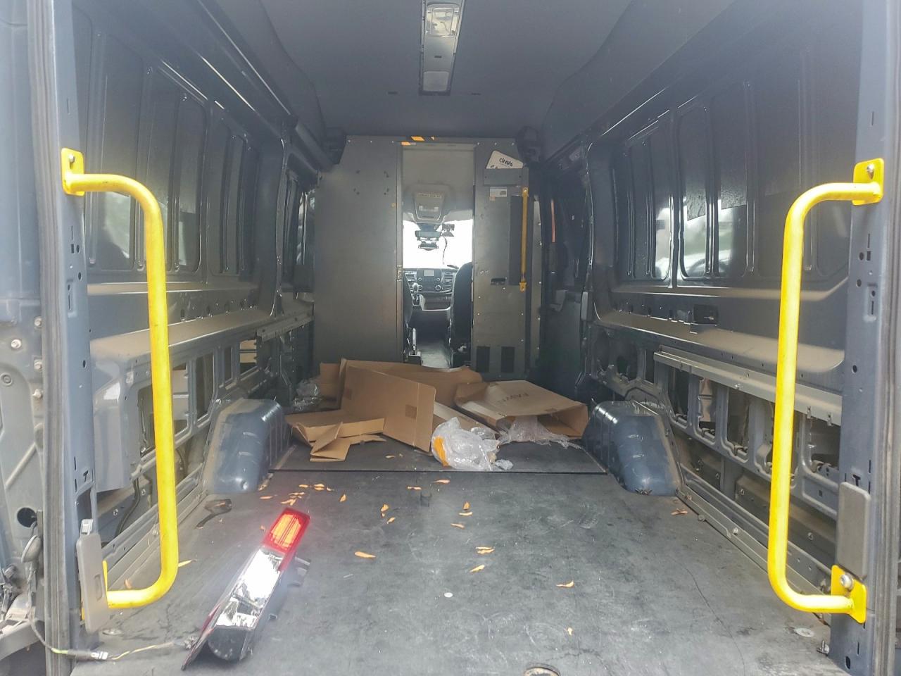 Ford Transit T-250