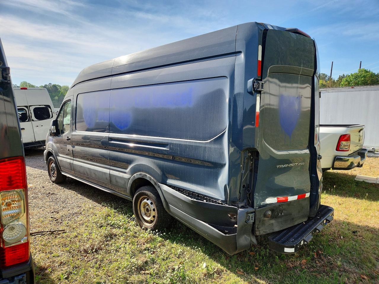 Ford Transit T-250