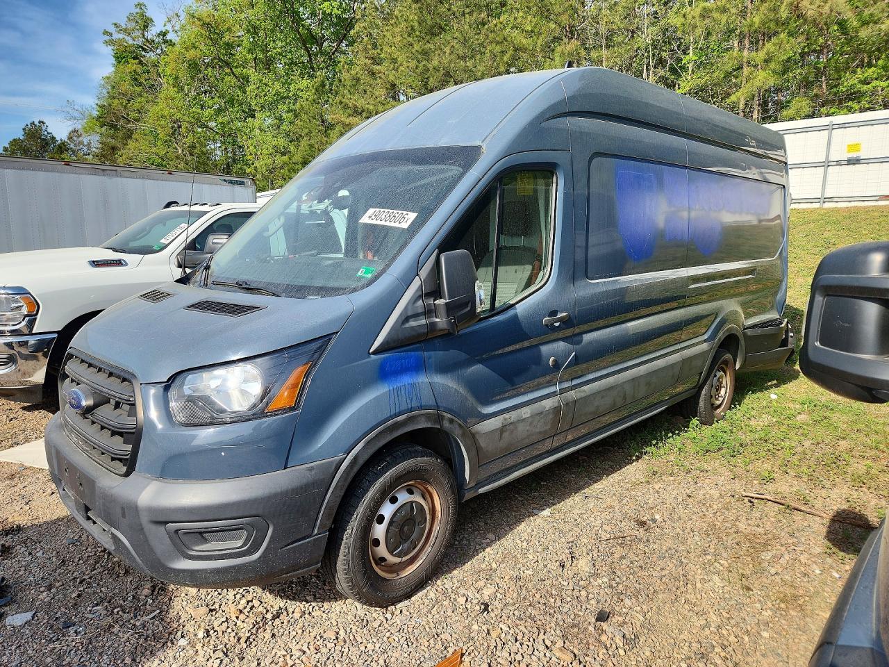 Salvage Ford Transit Image