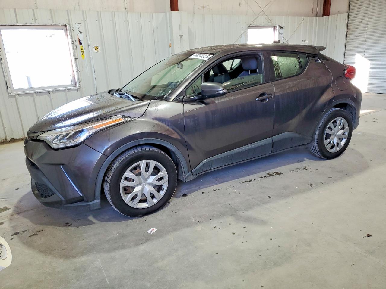 Salvage Toyota C-hr Le Image