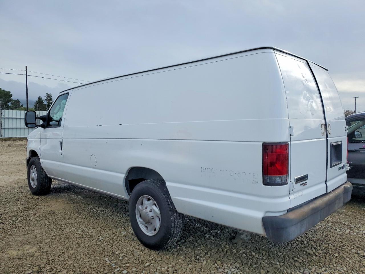 Ford E-250