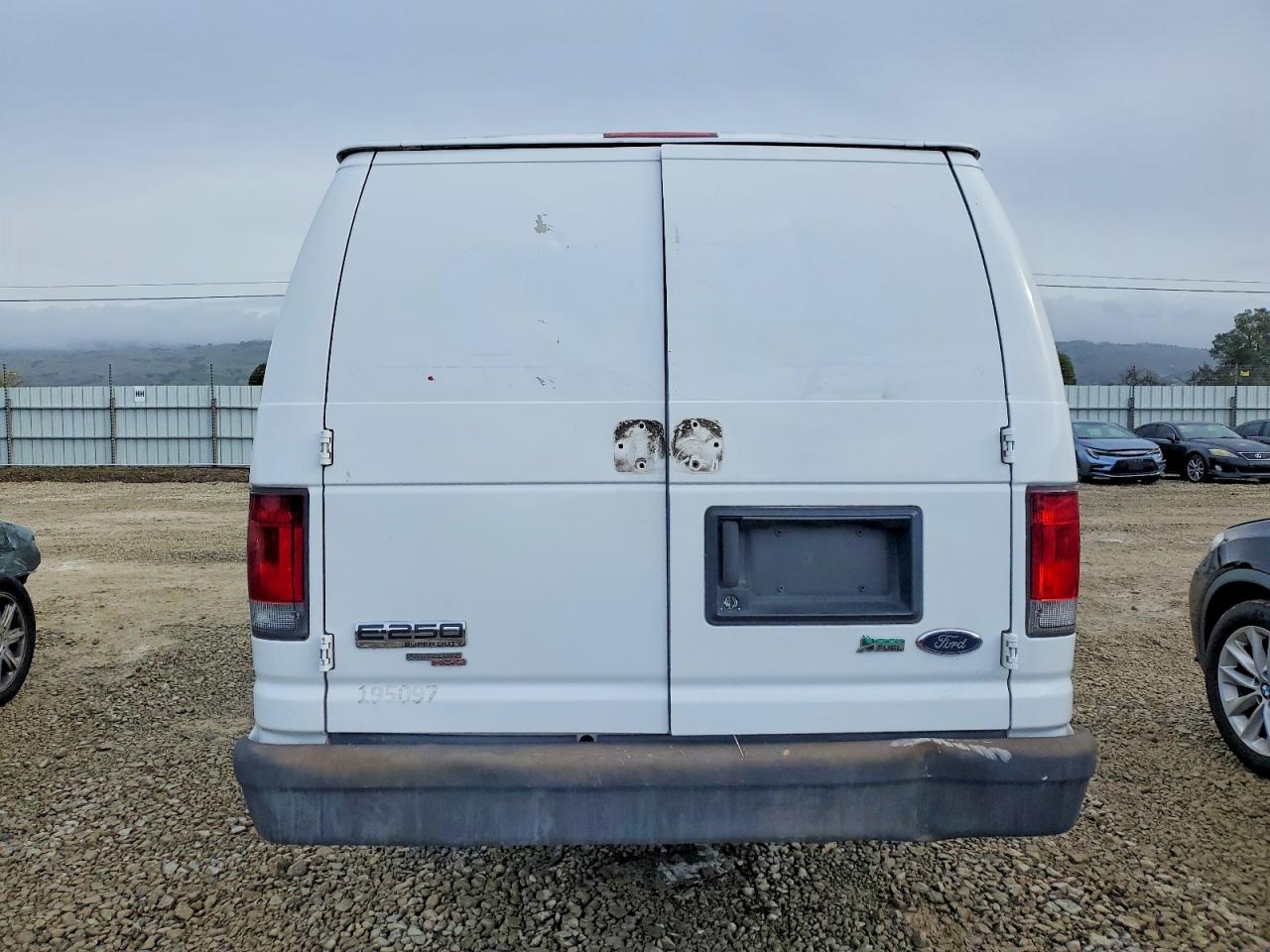 Ford E-250