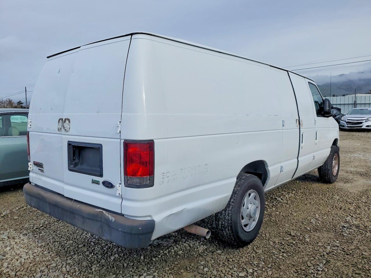Ford E-250