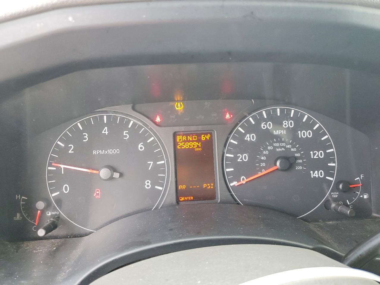 Nissan Nv