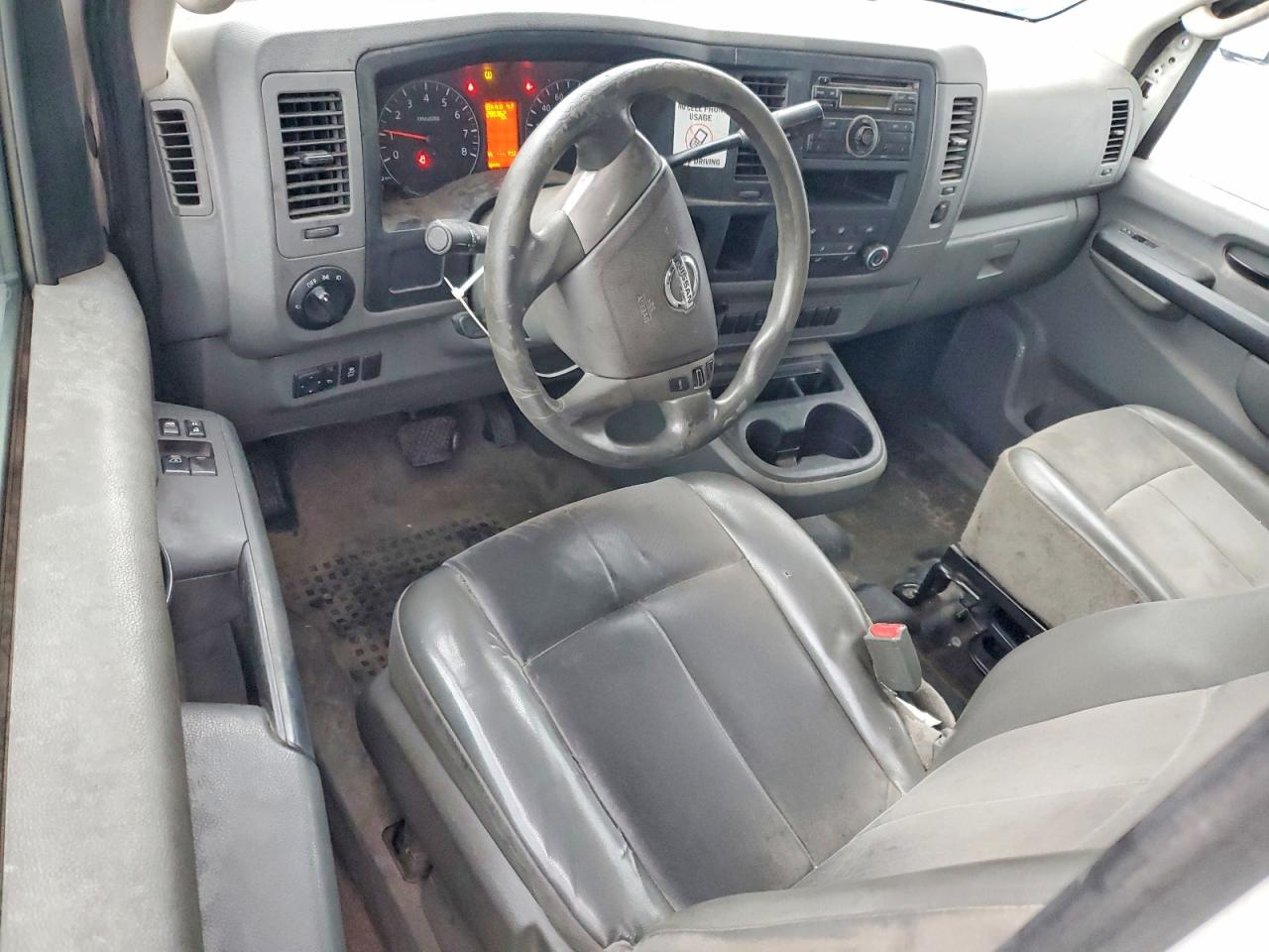 Nissan Nv