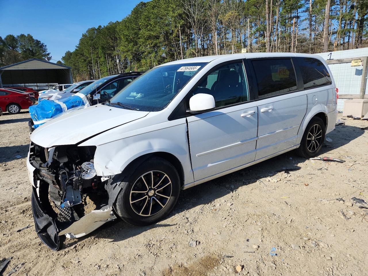 Salvage Dodge Caravan Image
