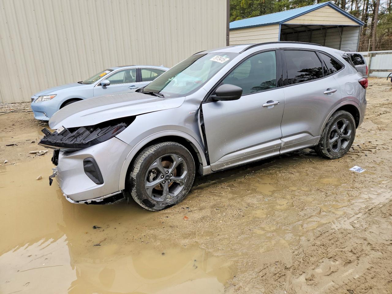 Salvage Ford Escape Image