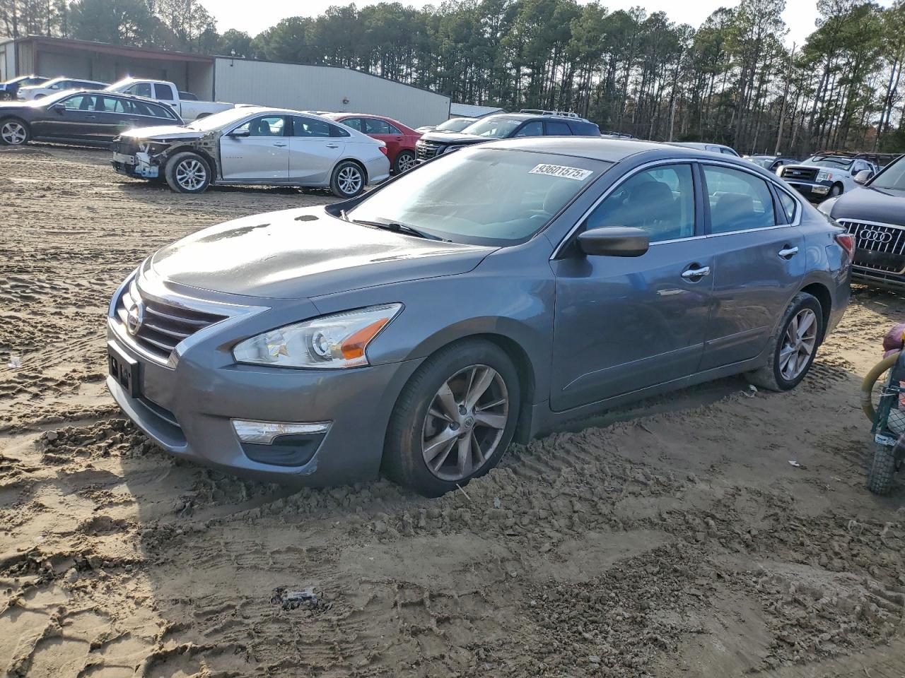 Salvage Nissan Altima Image