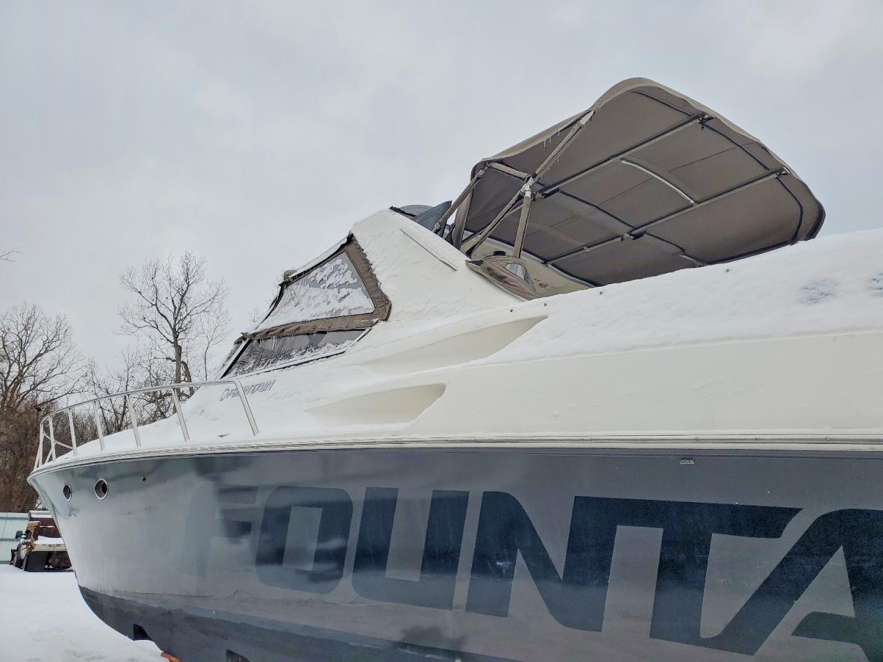Fountain Boat