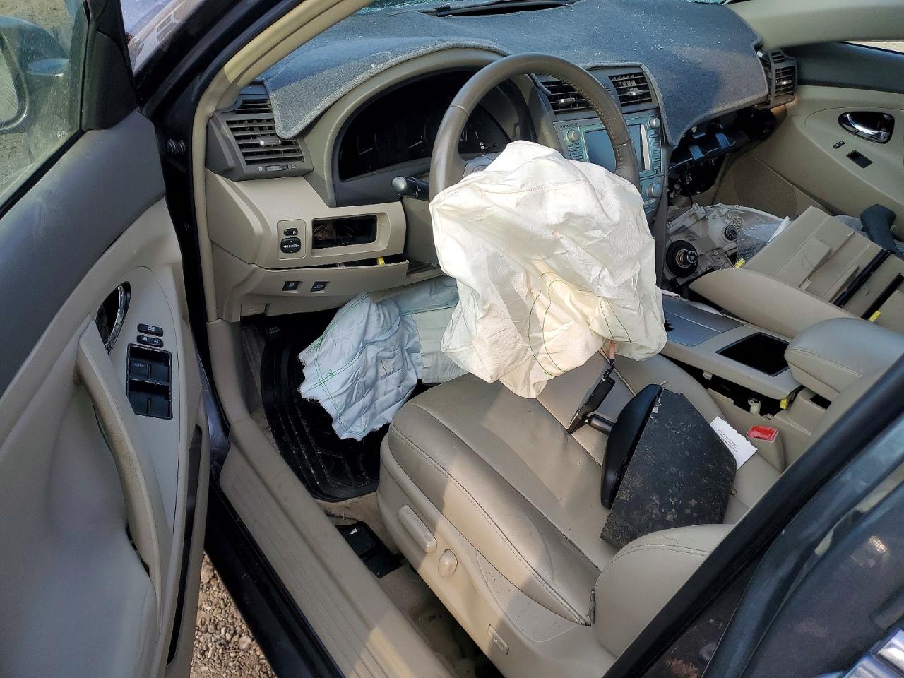 Toyota Camry Hybrid