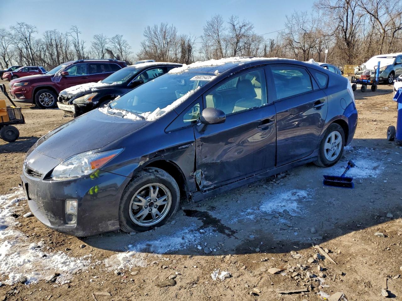 Salvage Toyota Prius Image