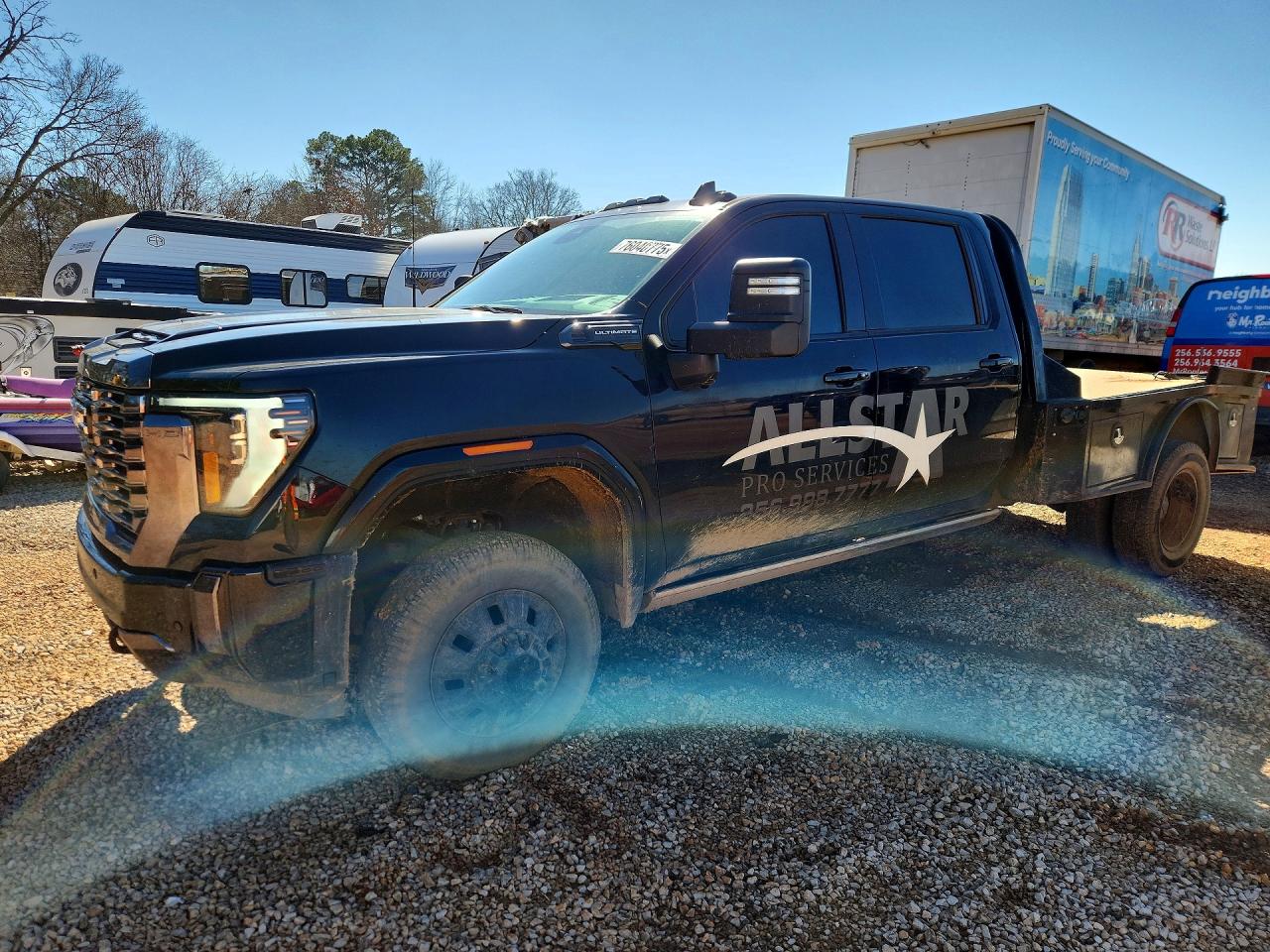 Salvage GMC Sierra Image