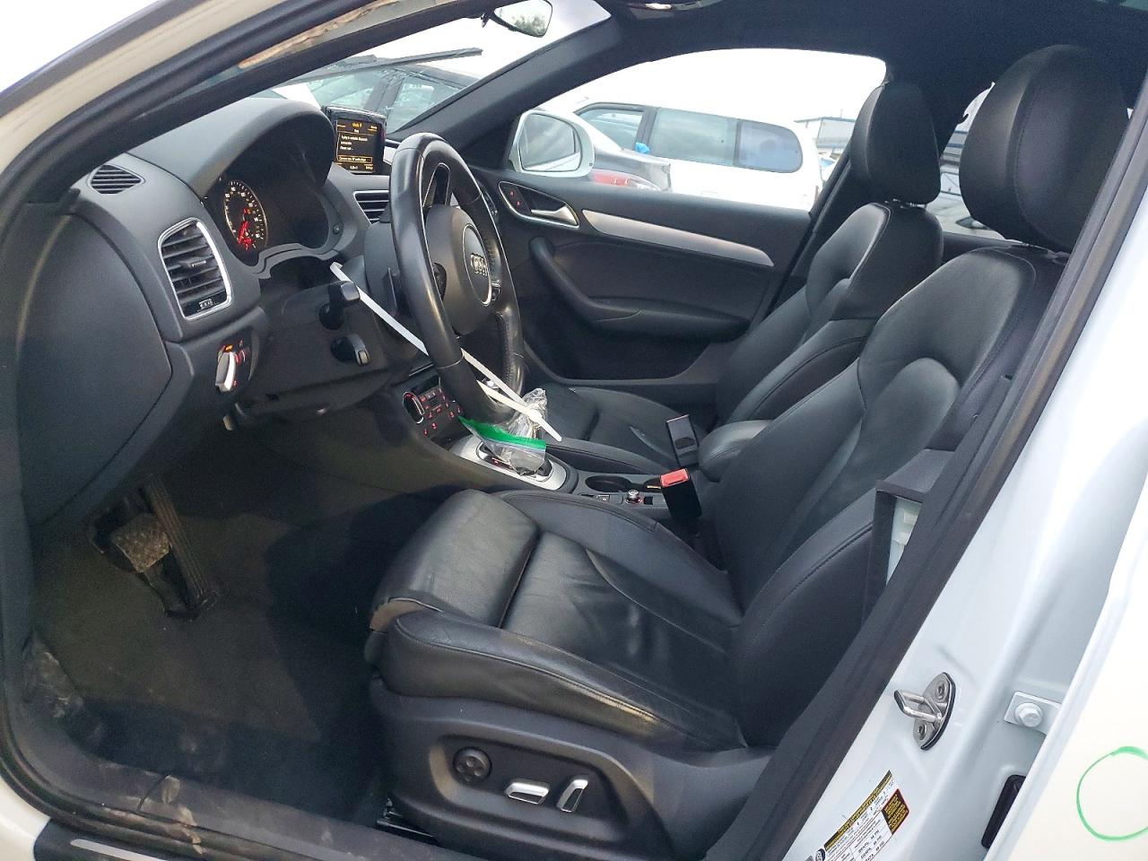 Audi Q3 Premium Plus