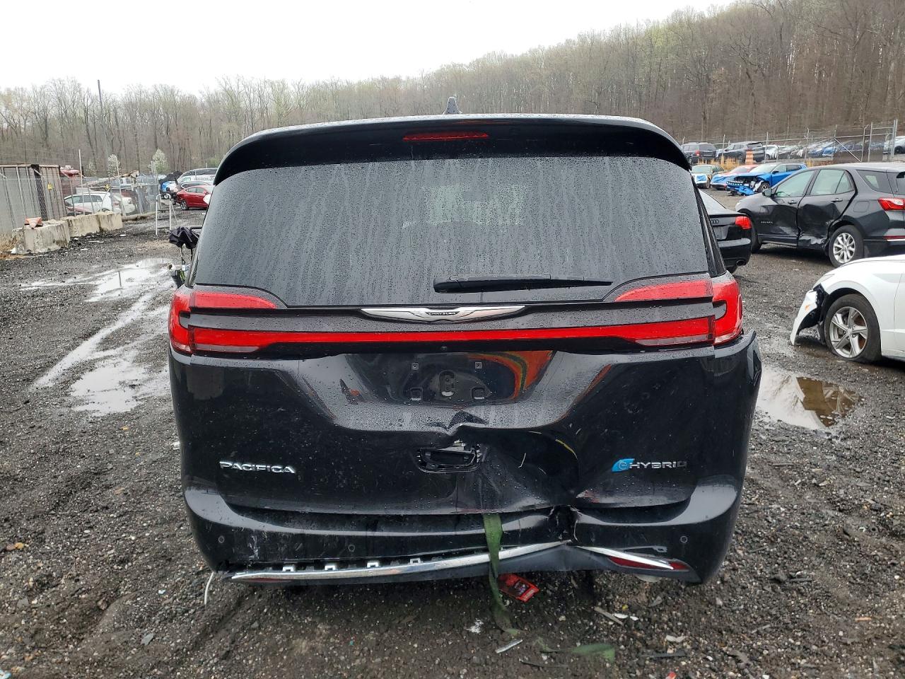 Chrysler Pacifica Hybrid Select