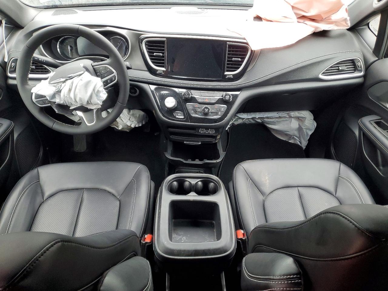 Chrysler Pacifica Hybrid Select