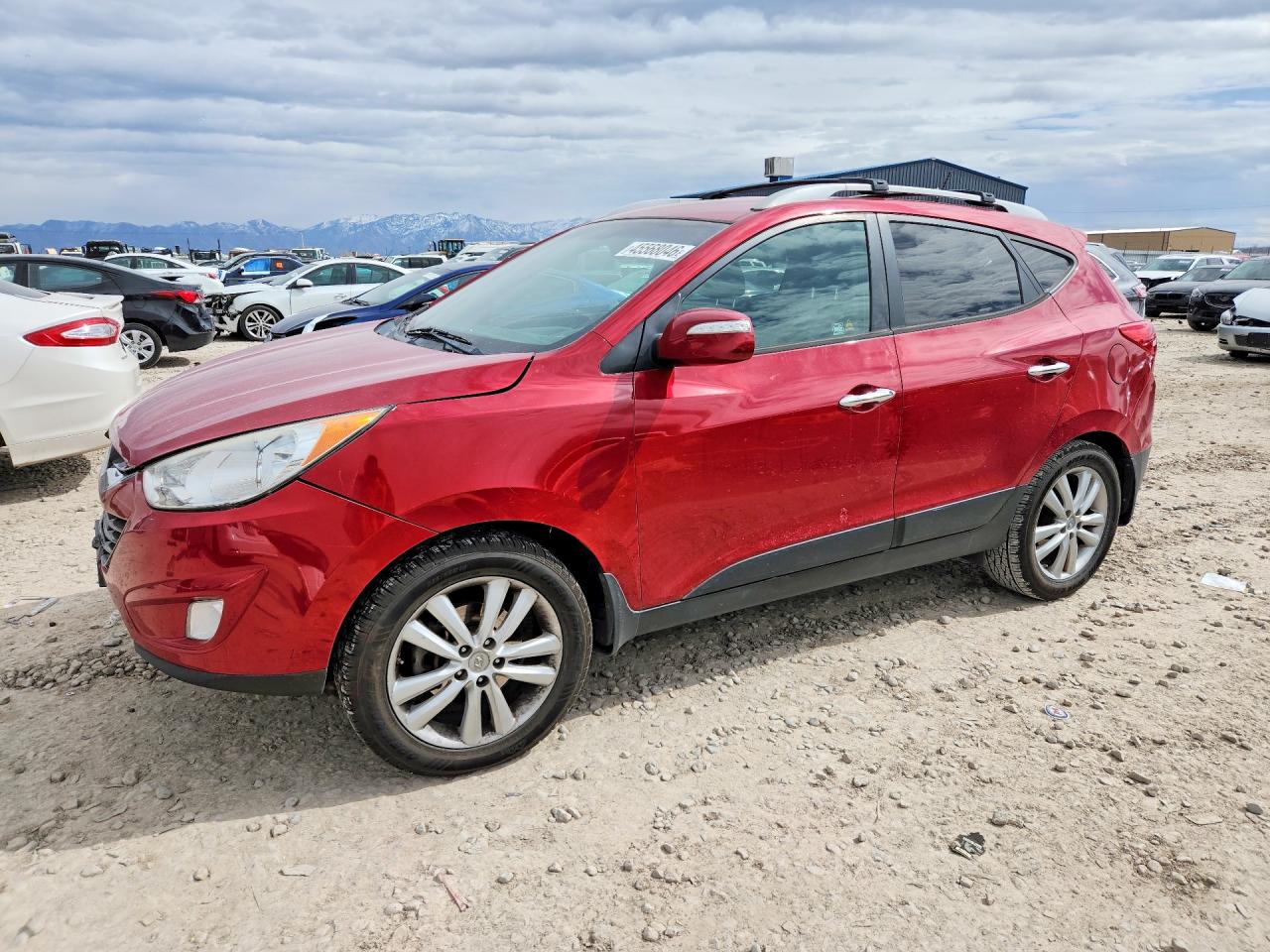 Salvage Hyundai TUCSON Image