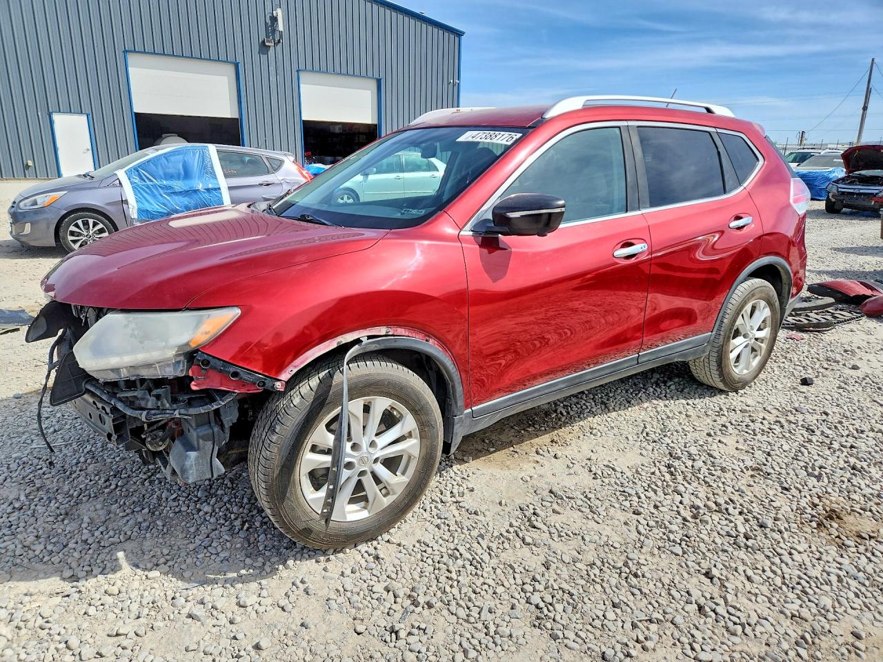 Salvage Nissan Rogue Image