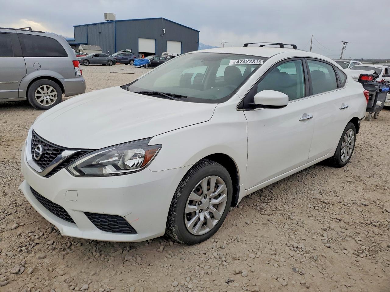 Salvage Nissan Sentra Image
