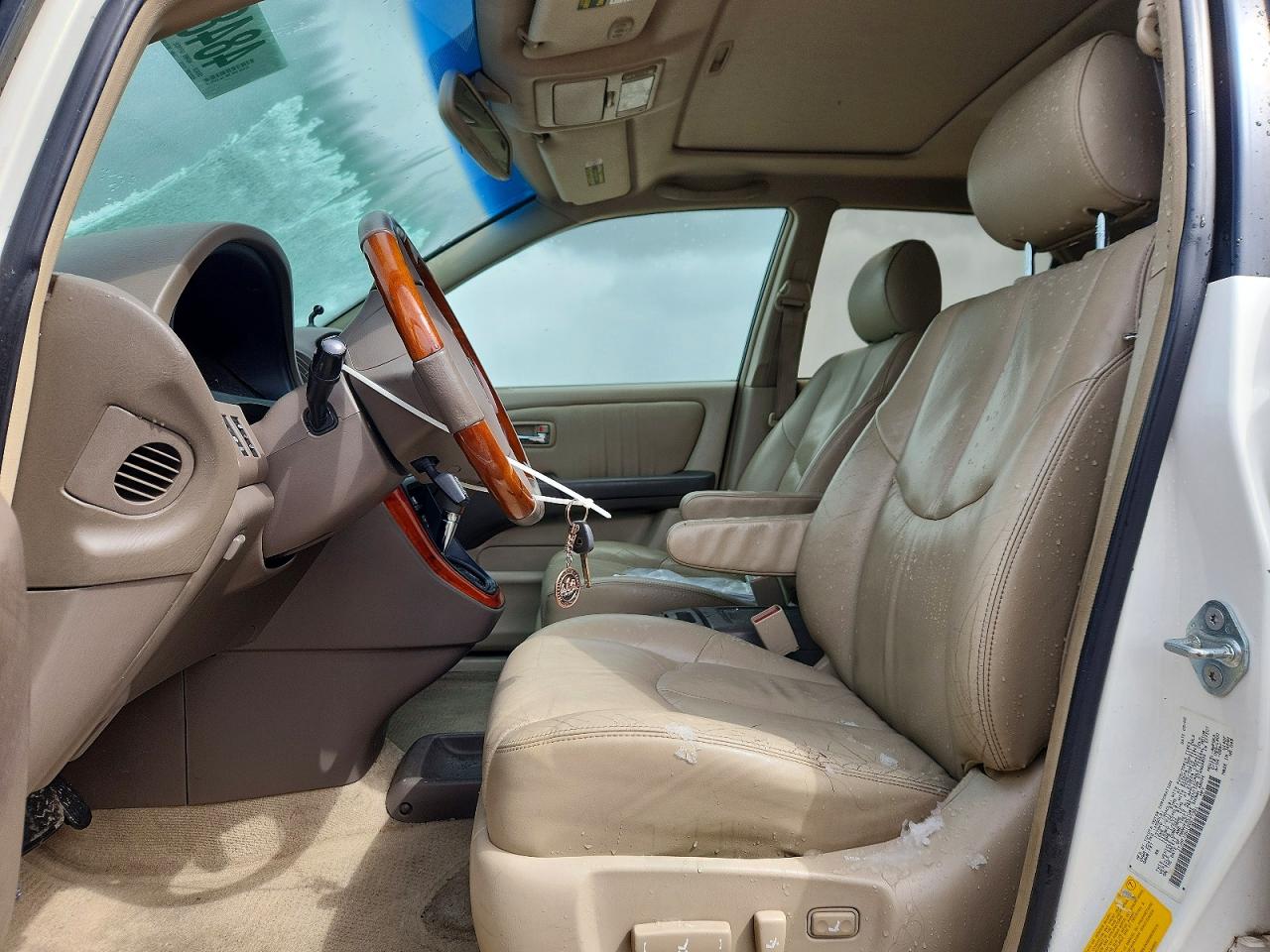 Lexus RX Base