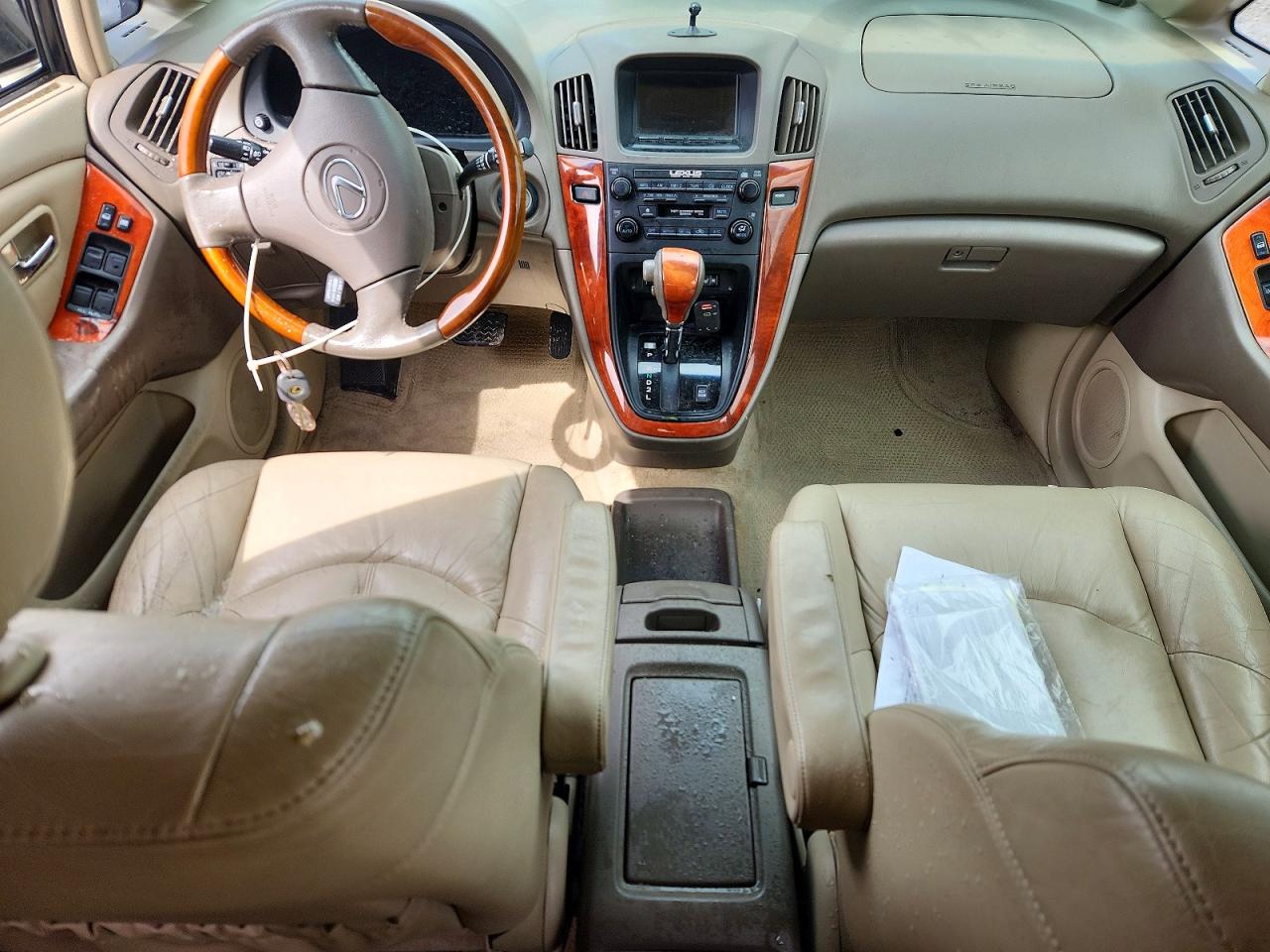 Lexus RX Base