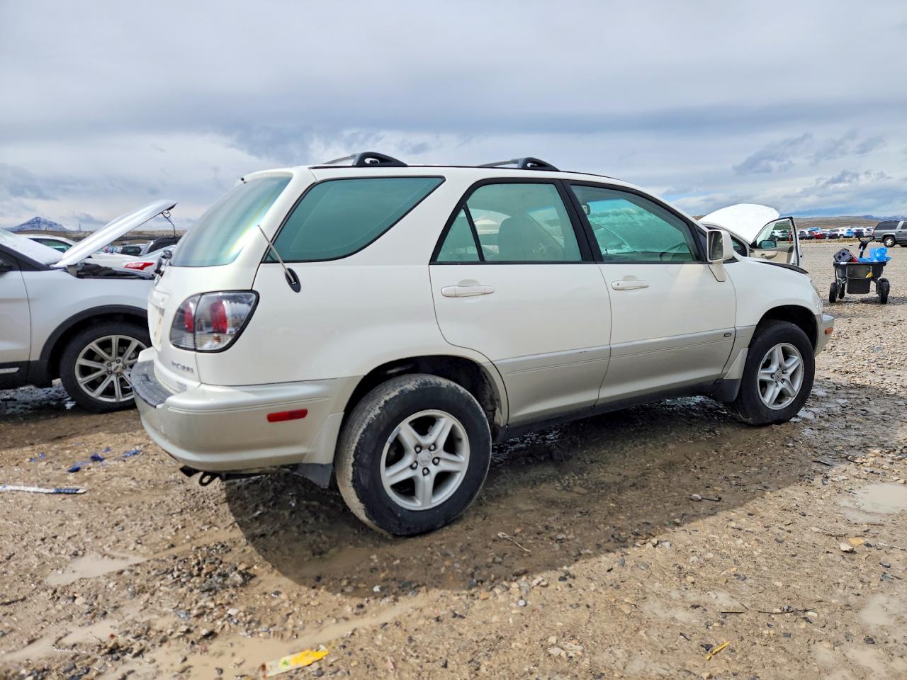 Lexus RX Base