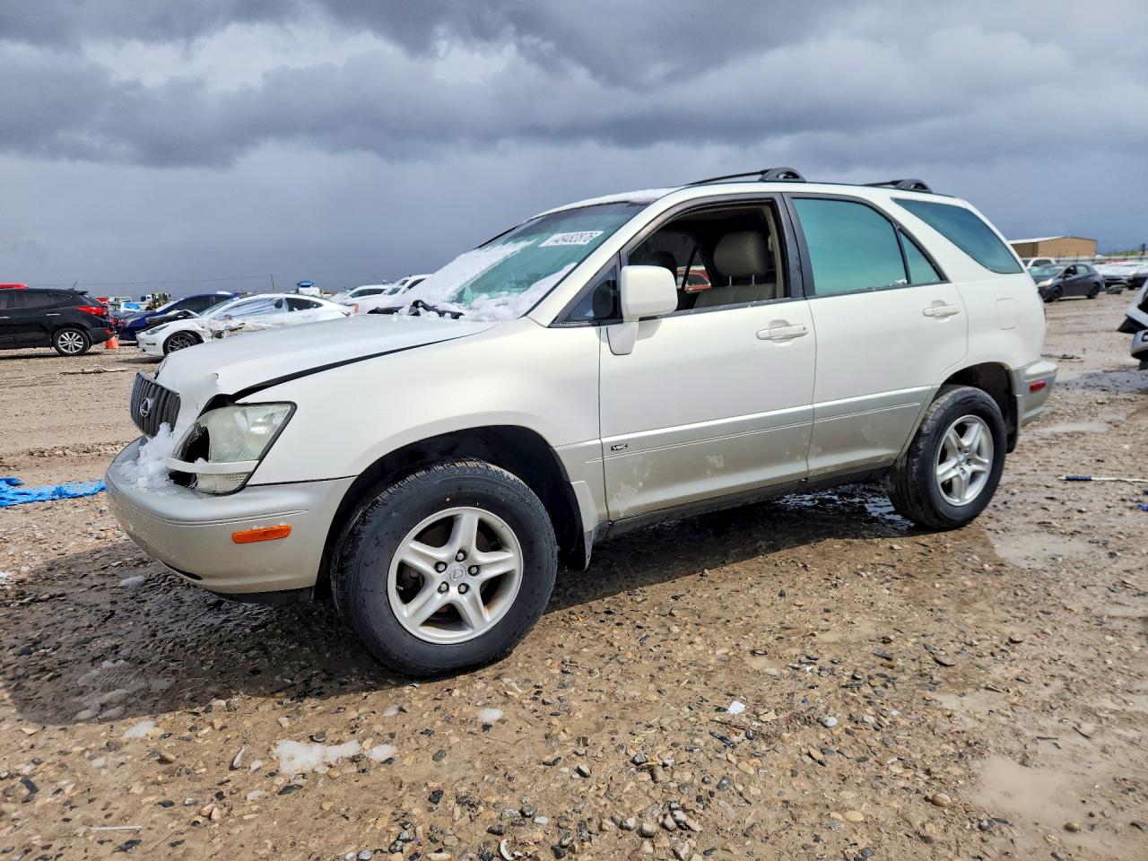 Salvage Lexus RX Image