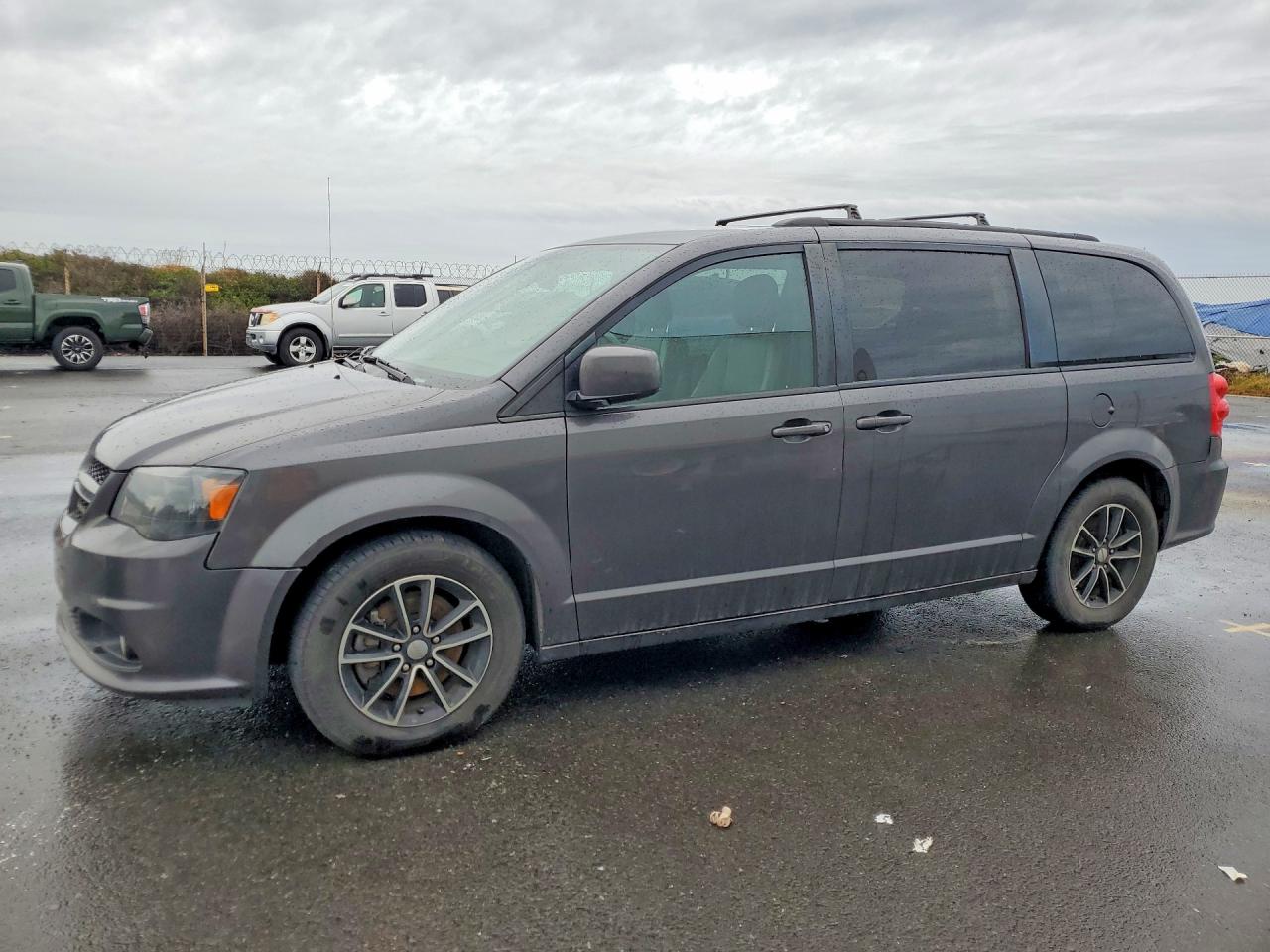 Salvage Dodge Caravan Image